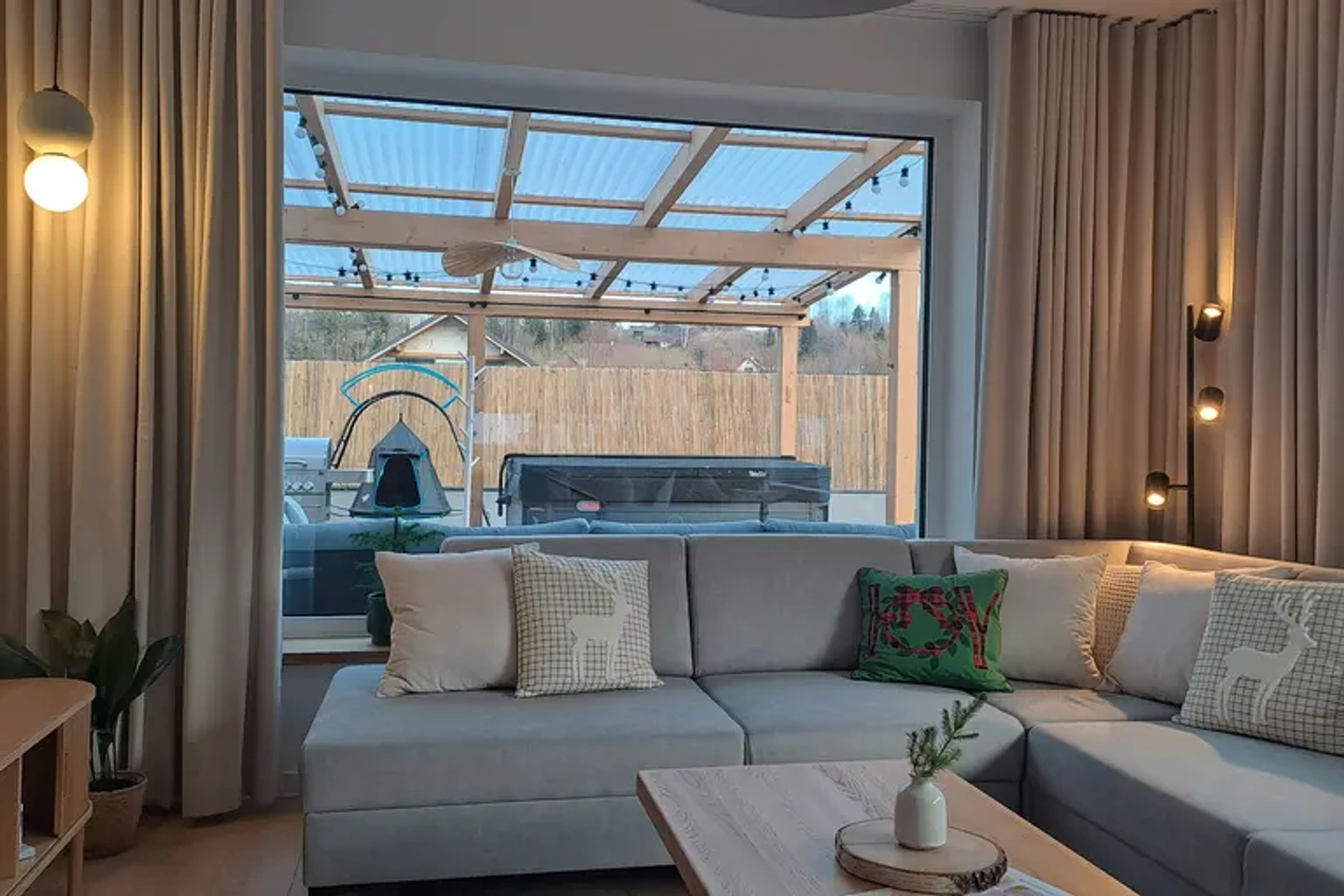 Obývačka s krbom - foto 4